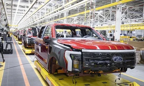 Hãng ôtô Ford cắt giảm 3.800 việc làm tại khu vực châu Âu