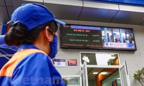 Quay đầu giảm, giá xăng RON95-III về ngưỡng 23.440 đồng mỗi lít