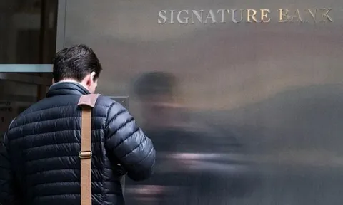 Signature Bank trở thành ngân hàng lớn thứ ba của Mỹ phải đóng cửa