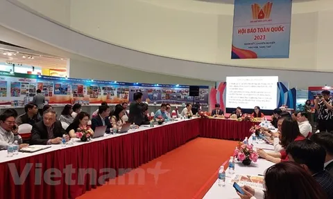 Định hướng đào tạo nghiệp vụ phóng viên đa năng để tiết kiệm nhân lực
