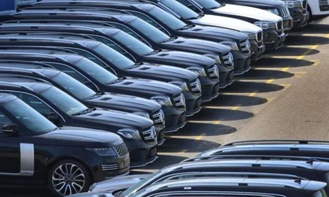 Các nhà nhập khẩu ôtô đề xuất áp dụng chung giảm 50% lệ phí trước bạ