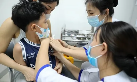 Cầm tiêm vaccine kịp thời để khống chế nhiều bệnh truyền nhiễm