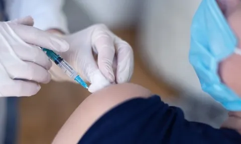 Công ty của Bỉ sản xuất vaccine RNA thông tin đầu tiên tại châu Phi