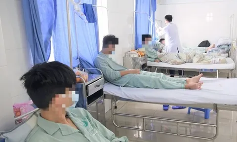 4 học sinh nhập viện do ngộ độc thuốc lá điện tử