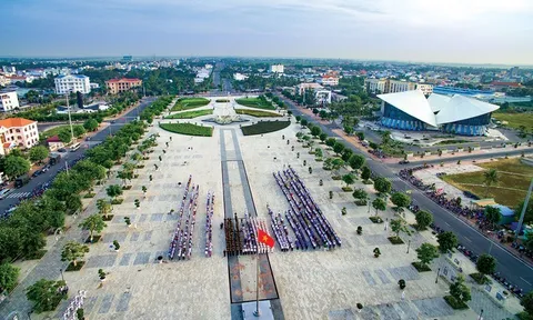 Độc đáo Nhà hát “ba nón lá” ở Bạc Liêu