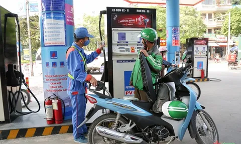 Đề xuất bỏ thuế tiêu thụ đặc biệt đối với xăng