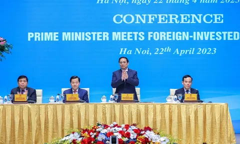 Thủ tướng chủ trì Hội nghị gặp mặt các nhà đầu tư nước ngoài
