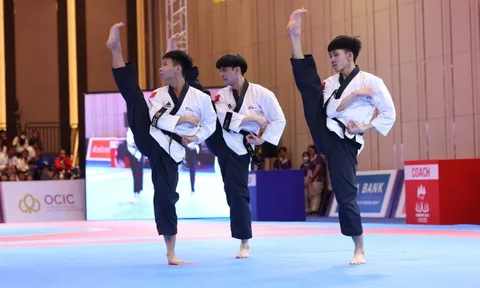 SEA Games 32 ngày thứ 7: Việt Nam vững vàng ngôi đầu