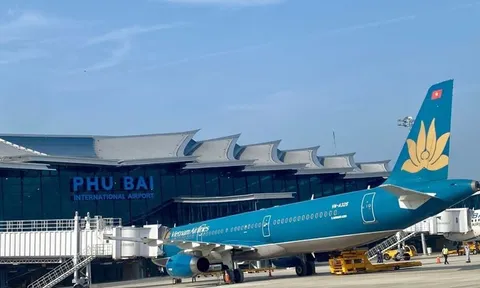 Thí điểm xác thực sinh trắc học với hành khách tại sân bay Phú Bài