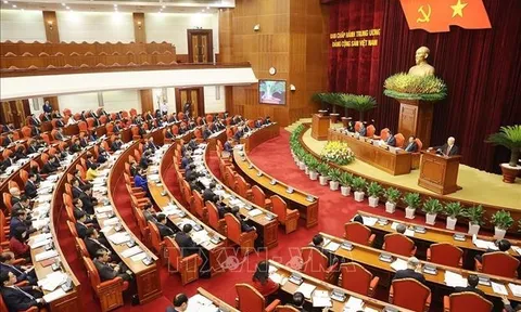 Thông báo về ngày làm việc thứ nhất của Hội nghị giữa nhiệm kỳ Ban Chấp hành Trung ương Đảng khoá XIII