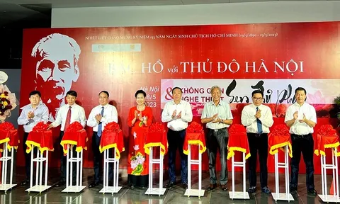 Trưng bày hơn 200 hình ảnh, hiện vật chuyên đề “Bác Hồ với Thủ đô Hà Nội”