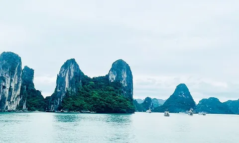 Khai thác tiềm lực du lịch biển, đảo