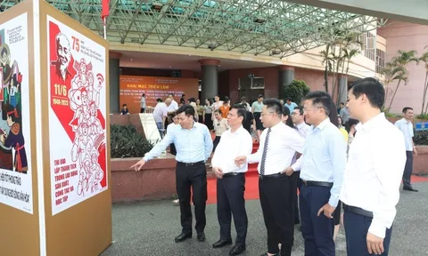 Triển lãm tranh cổ động Kỷ niệm 75 năm Ngày Chủ tịch Hồ Chí Minh ra Lời kêu gọi Thi đua ái quốc