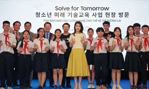 Phu nhân Tổng thống Hàn Quốc động viên học sinh Việt Nam dự thi Solve for Tomorrow