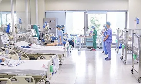 Trẻ tử vong vì được "chữa bệnh" bằng dao lam