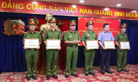 Khen thưởng đơn vị, địa phương có thành tích triệt xóa các chuyên án lớn