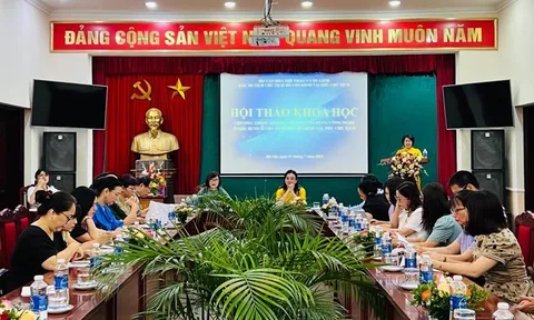 Ứng dụng công nghệ vào chương trình giáo dục di sản tư tưởng Hồ Chí Minh