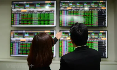 Thị trường giao dịch thận trọng trước ngưỡng cản VN-Index 1.150 điểm
