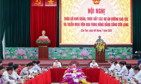 Thủ tướng chủ trì hội nghị làm việc với lãnh đạo các tỉnh, thành phố vùng đồng bằng sông Cửu Long
