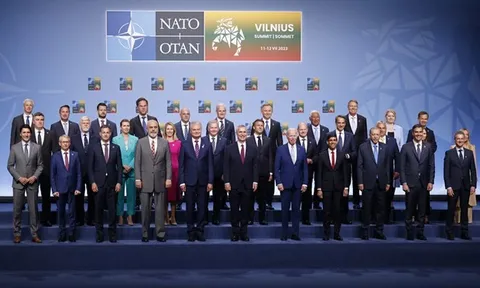 NATO ra tuyên bố về khả năng gia nhập liên minh của Ukraine