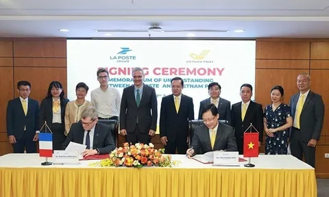 Nâng tầm quan hệ chiến lược trong lĩnh vực bưu chính Việt Nam-Pháp
