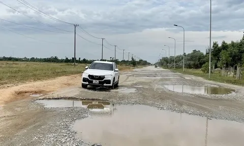 Hạ tầng giao thông trong Khu Kinh tế Dung Quất xuống cấp nghiêm trọng