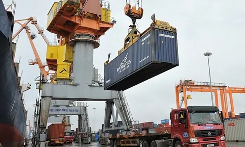 Xuất siêu hàng hóa đạt con số kỷ lục sau 7 tháng đầu năm 2023