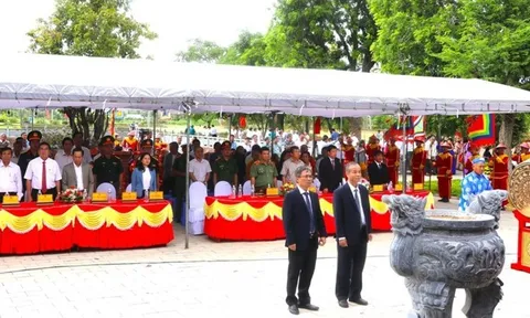 Long trọng Lễ tưởng niệm 231 năm ngày mất của Hoàng đế Quang Trung
