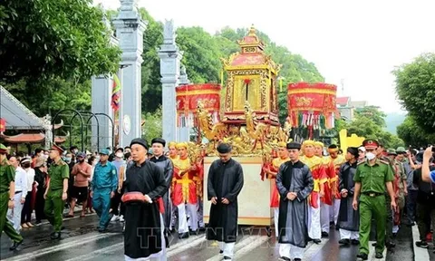 Khai mạc lễ hội đền Cửa Ông mùa Thu năm 2023