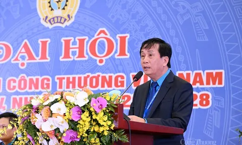 Đồng chí Phan Văn Bản tái đắc cử Chủ tịch Công đoàn Công Thương Việt Nam nhiệm kỳ 2023-2028