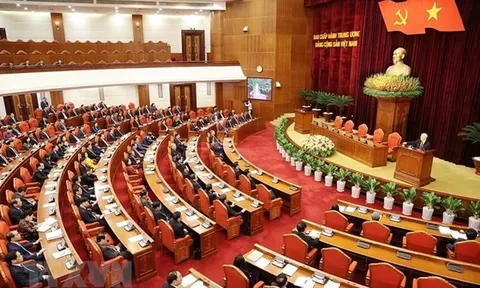 Bế mạc Hội nghị Trung ương 8