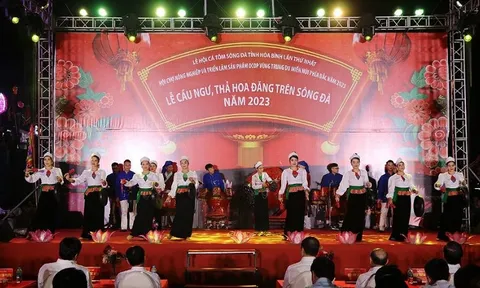 Hòa Bình: Khai trương phố đi bộ và Lễ hội cầu ngư, thả hoa đăng trên sông Đà