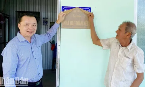 Kiên Giang: Bàn giao 5 căn nhà cho người nghèo dịp "Tết quân-dân" năm 2024