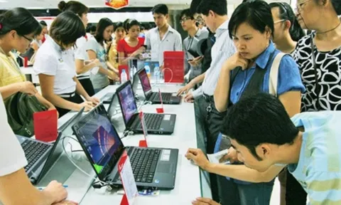 Dừng chính sách tín dụng để mua máy tính học trực tuyến cho học sinh, sinh viên khó khăn