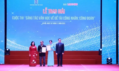 Trao giải cuộc thi sáng tác văn học về công nhân, công đoàn