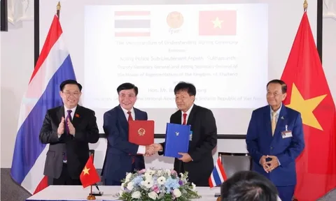 Quốc hội Việt Nam và Hạ viện Thái Lan ký Bản ghi nhớ tăng cường hợp tác