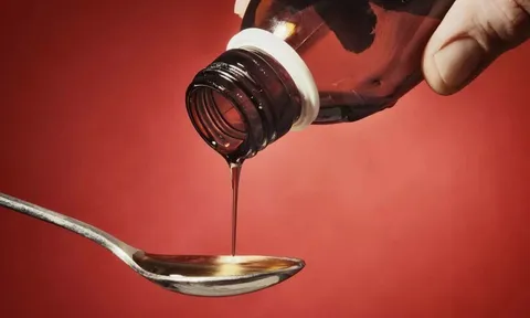 Siro ho và hỗn dịch nhiễm độc vừa bị WHO cảnh báo chưa lưu hành tại Việt Nam