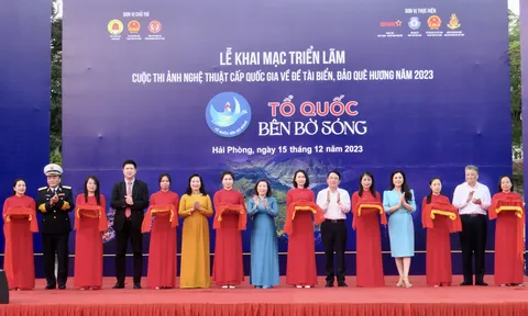 Triển lãm Cuộc thi Ảnh nghệ thuật cấp Quốc gia “Tổ quốc bên bờ sóng”