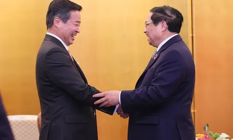 Thủ tướng Phạm Minh Chính tiếp Chủ tịch Tập đoàn Sumitomo
