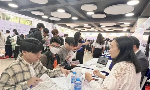 Nhiều thách thức an ninh với sinh viên thời đại số