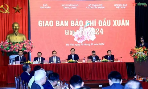 Quyết tâm cao độ để xây dựng nền báo chí chuyên nghiệp, nhân văn và hiện đại