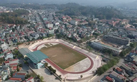 Tu sửa, nâng cấp sân vận động Điện Biên để chuẩn bị cho Lễ kỷ niệm 70 năm Chiến thắng Điện Biên Phủ