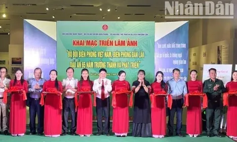 Triển lãm “Bộ đội Biên phòng Việt Nam - 65 năm xây dựng, chiến đấu và trưởng thành” tại Đắk Lắk