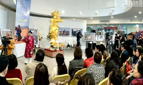 Triển lãm “Mẹ yêu con”: Tôn vinh tình mẫu tử tha thiết, thiêng liêng