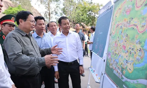 Thủ tướng khảo sát một số công trình, dự án tại TP. Phú Quốc, tỉnh Kiên Giang
