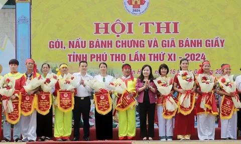 Hội thi gói, nấu bánh chưng, giã bánh giầy tại Lễ hội Đền Hùng 2024