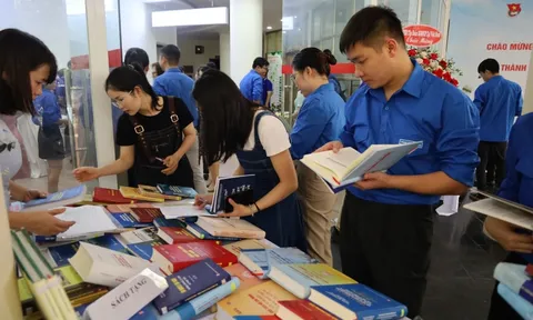 Chia sẻ kinh nghiệm khai thác, sử dụng hiệu quả nguồn tài nguyên sách trong hoạt động nghiên cứu khoa học