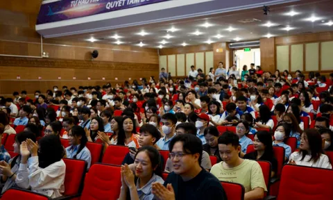 Khuyến khích phong trào đọc sách trong thanh niên