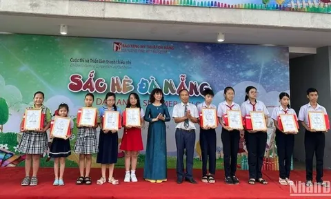 Triển lãm tranh “Sắc hè Đà Nẵng” của những hoạ sĩ “nhí”