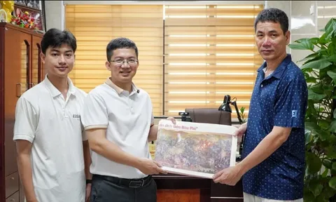 Tranh panorama “Chiến dịch Điện Biên Phủ” đến với người dân, học sinh và sinh viên tỉnh Nghệ An